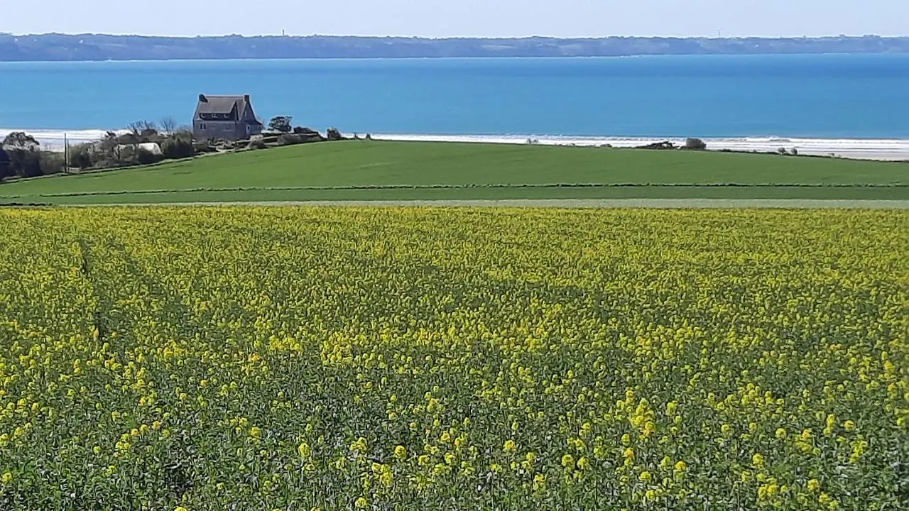 Jolie Maison De Campagne A 2Km De La Mer Plomodiern 0*,  Francia